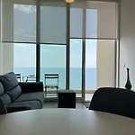 Hostora Coast 아파트 *