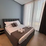 Hostora Coast 팔라서