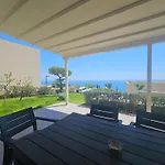 Hostora Coast 팔라서